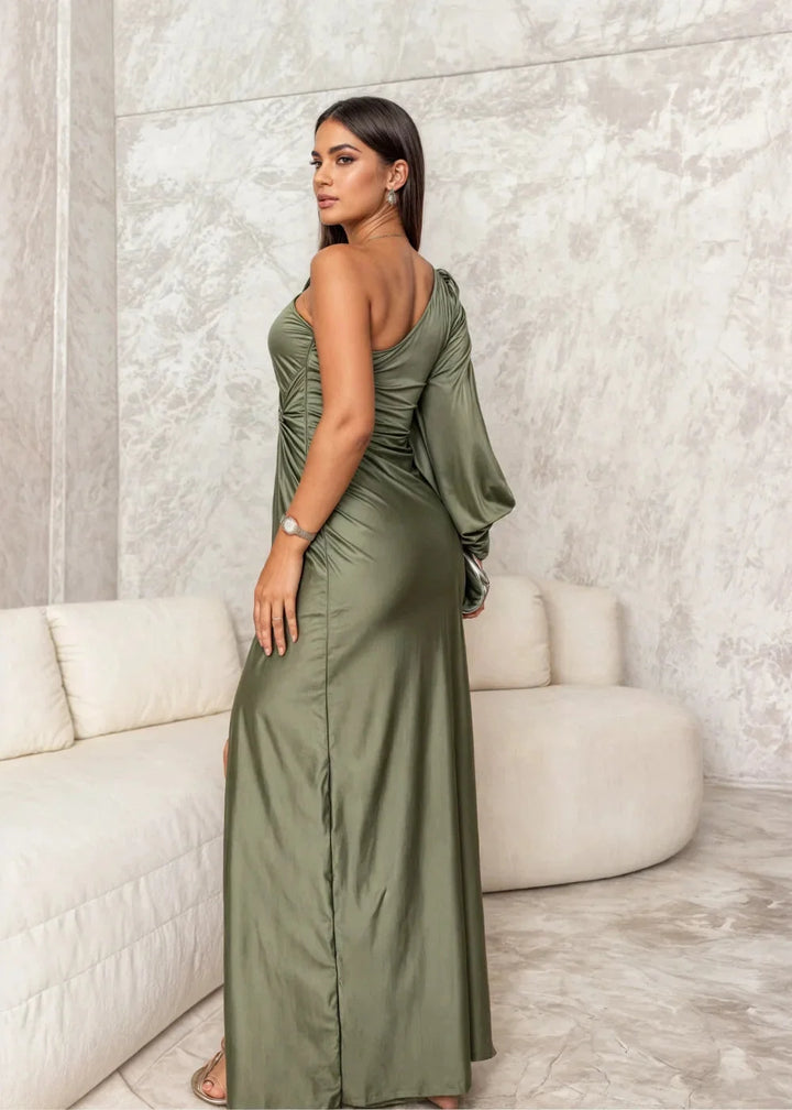 Satin dress in unique gathered detail, stylish and elegant evening wear for special occasions.